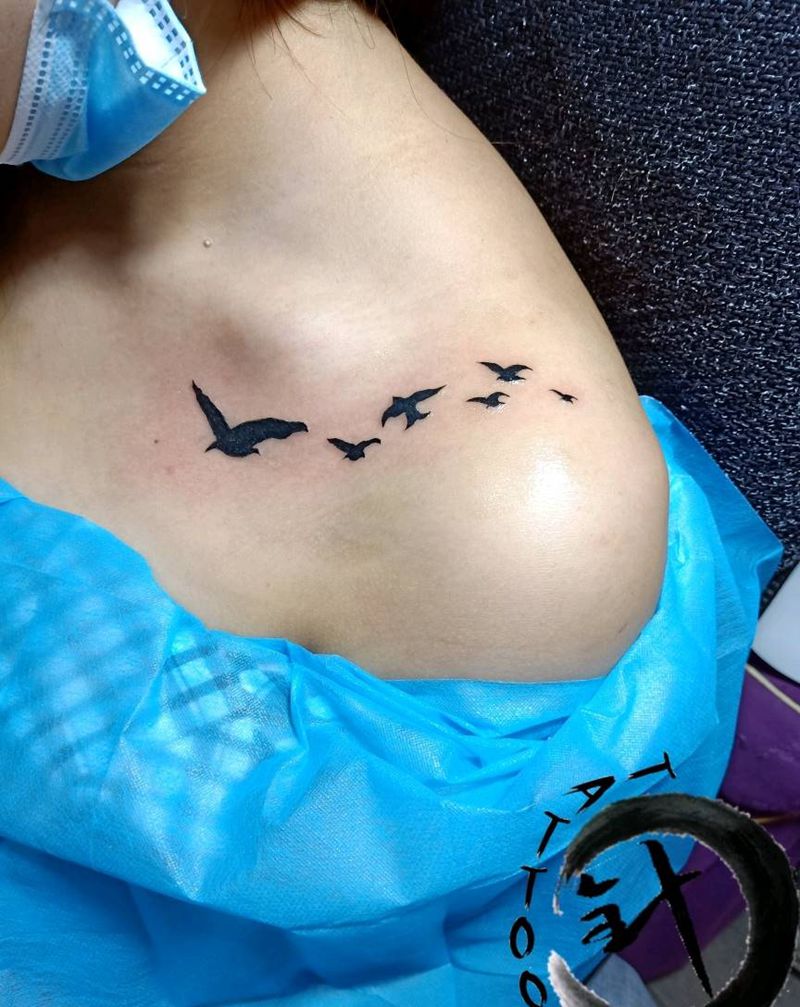 海鸟纹身图片_胸部图腾海鸟纹身图案