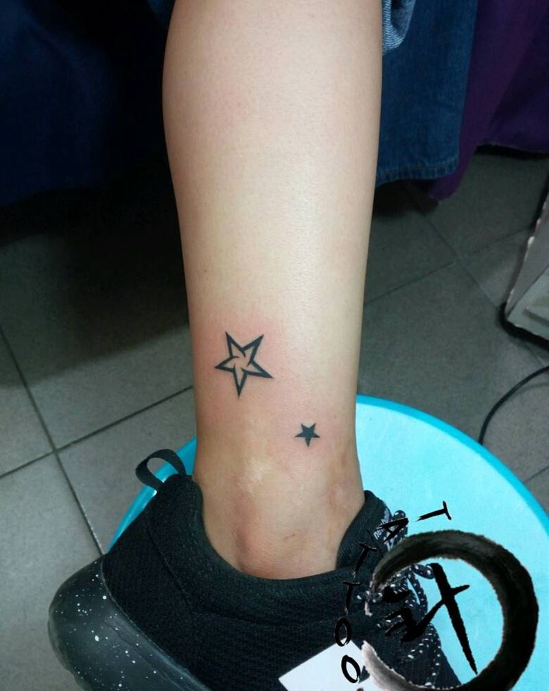 #五角星#纹身图片_腿部清新几何图腾原创小白刺青塔图~针成品纹身图案