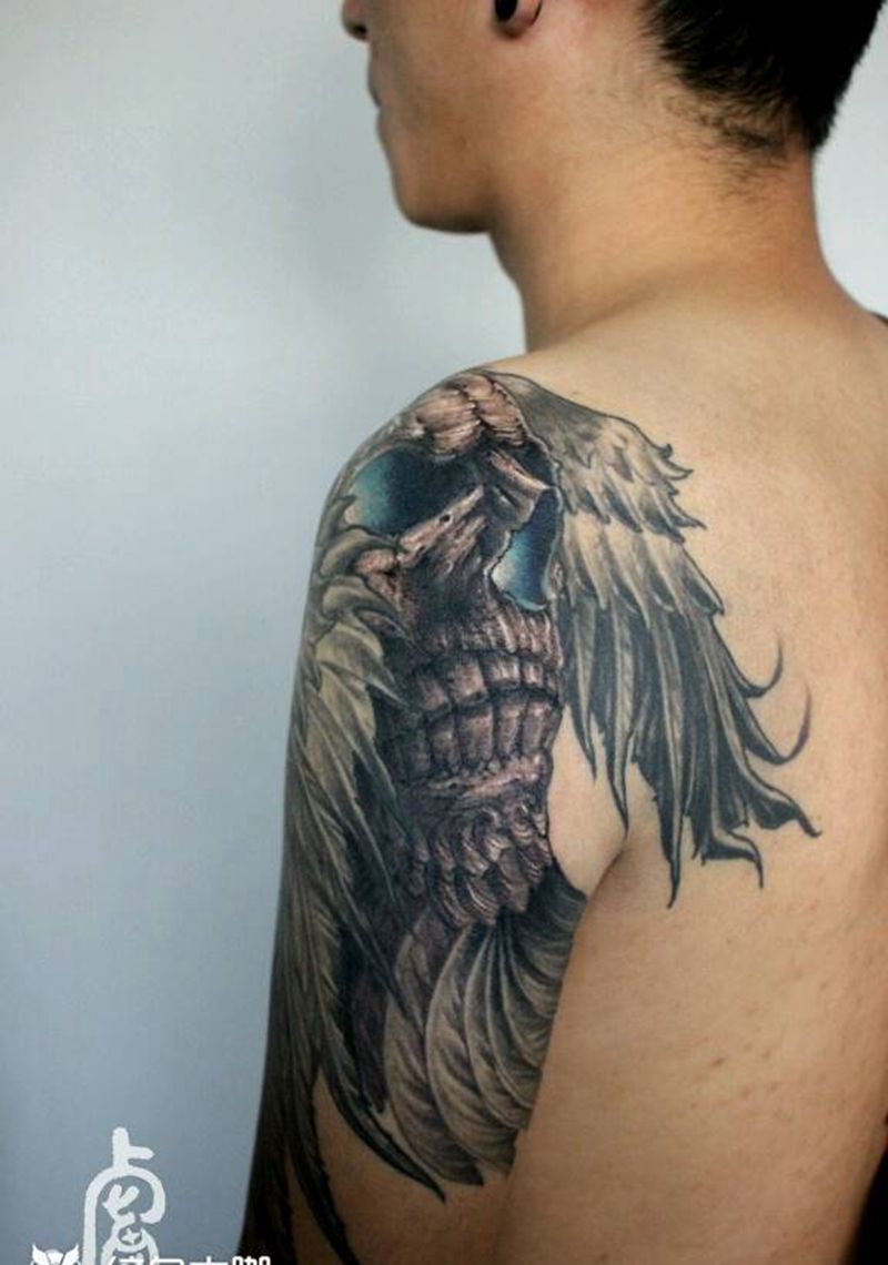 骷髅乌鸦纹身图片