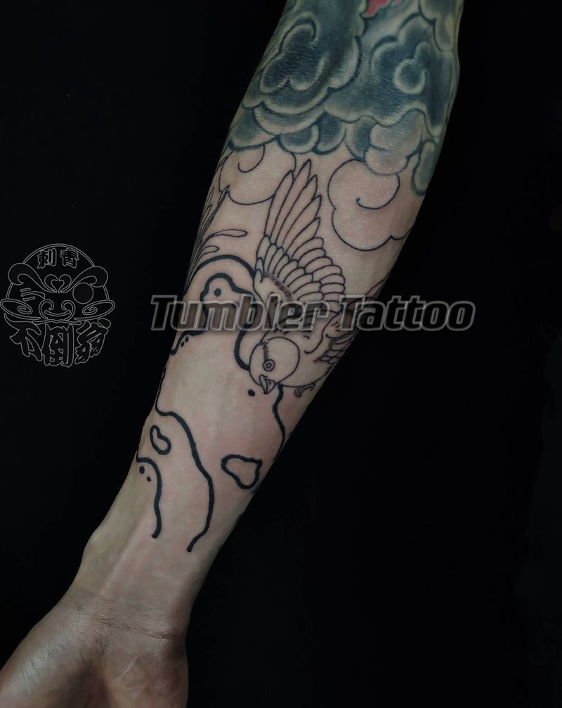 包小臂未完成纹身图片_老传统纹身图案