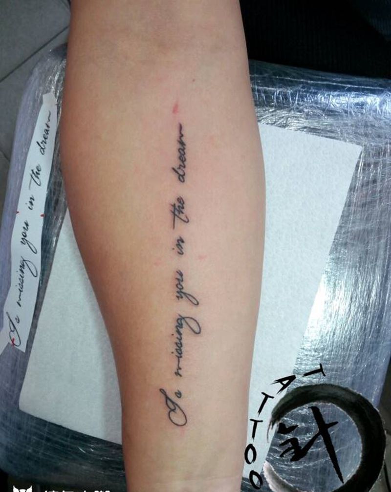 字母纹身图片_手臂清新字符原创小白刺青塔图~针成品纹身图案