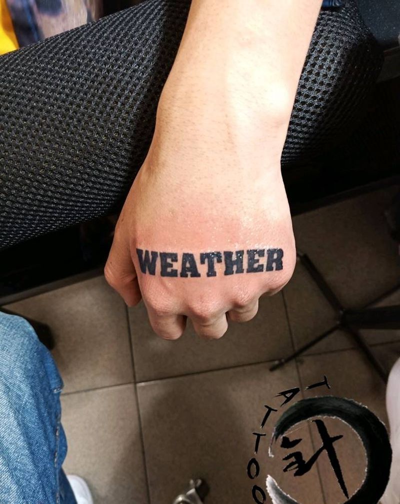 字母纹身图片_手部花体字图腾字母手背纹身图案