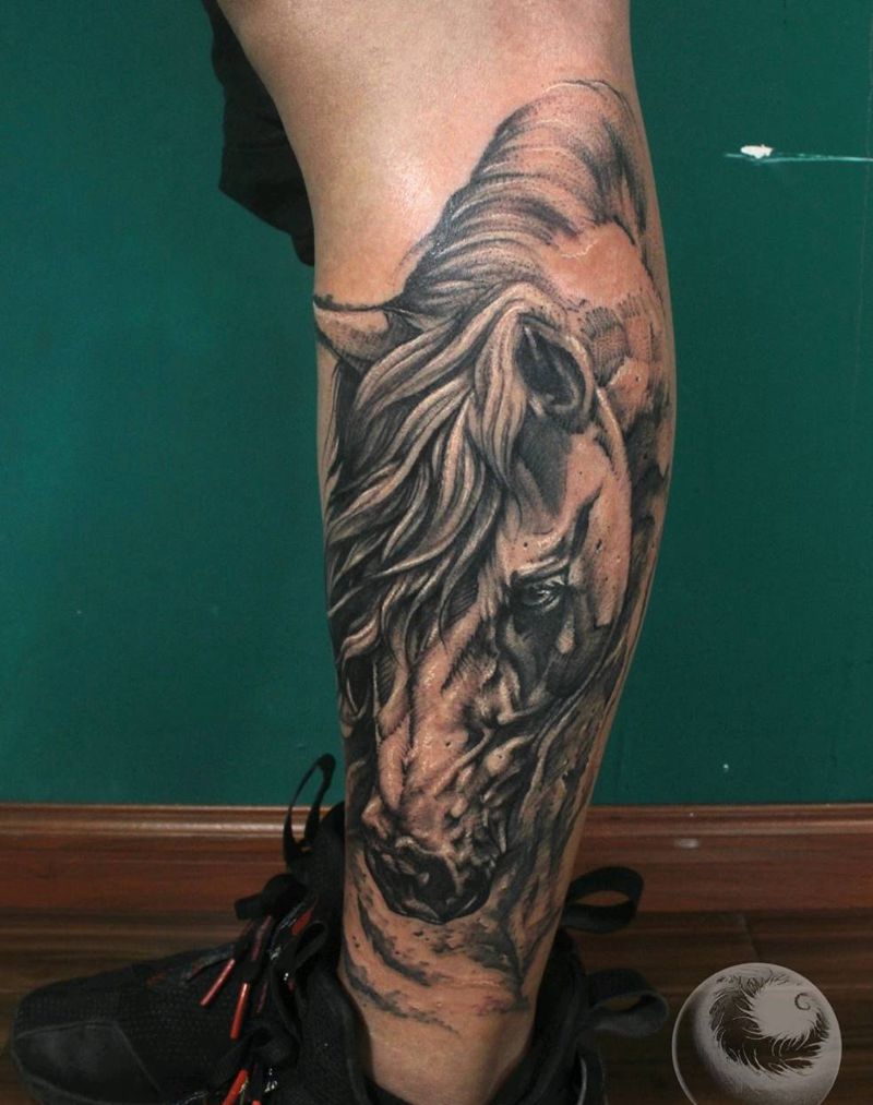 马到成功纹身图片_腿部欧美写实马纹身图案