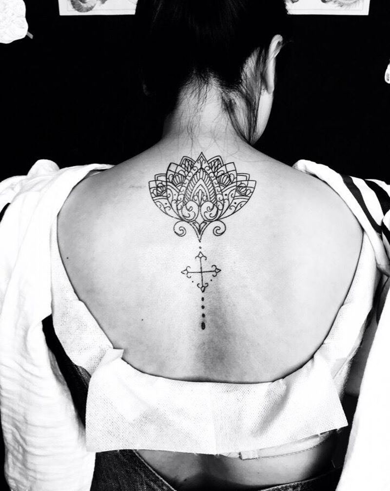 曼陀罗纹身图片