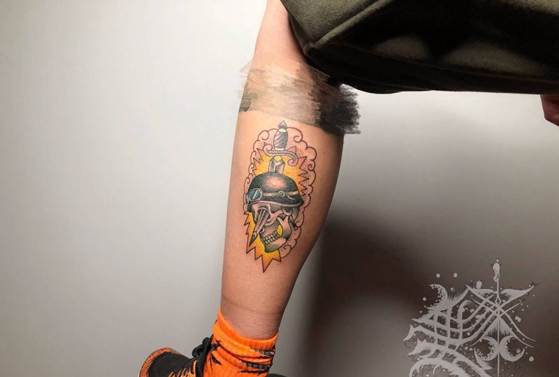 骷髅纹身图片_腿部纹身图案