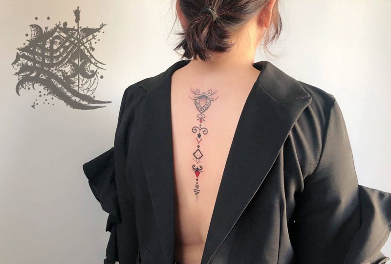 美纹身图片_背部纹身图案