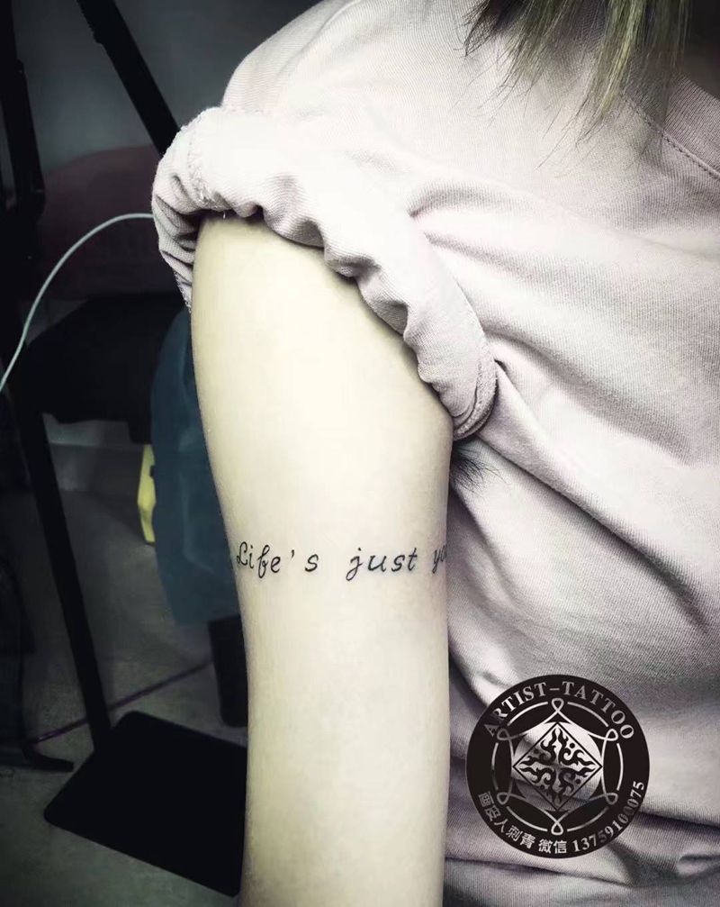 英文小句纹身图片_手部花体字图腾纹身图案