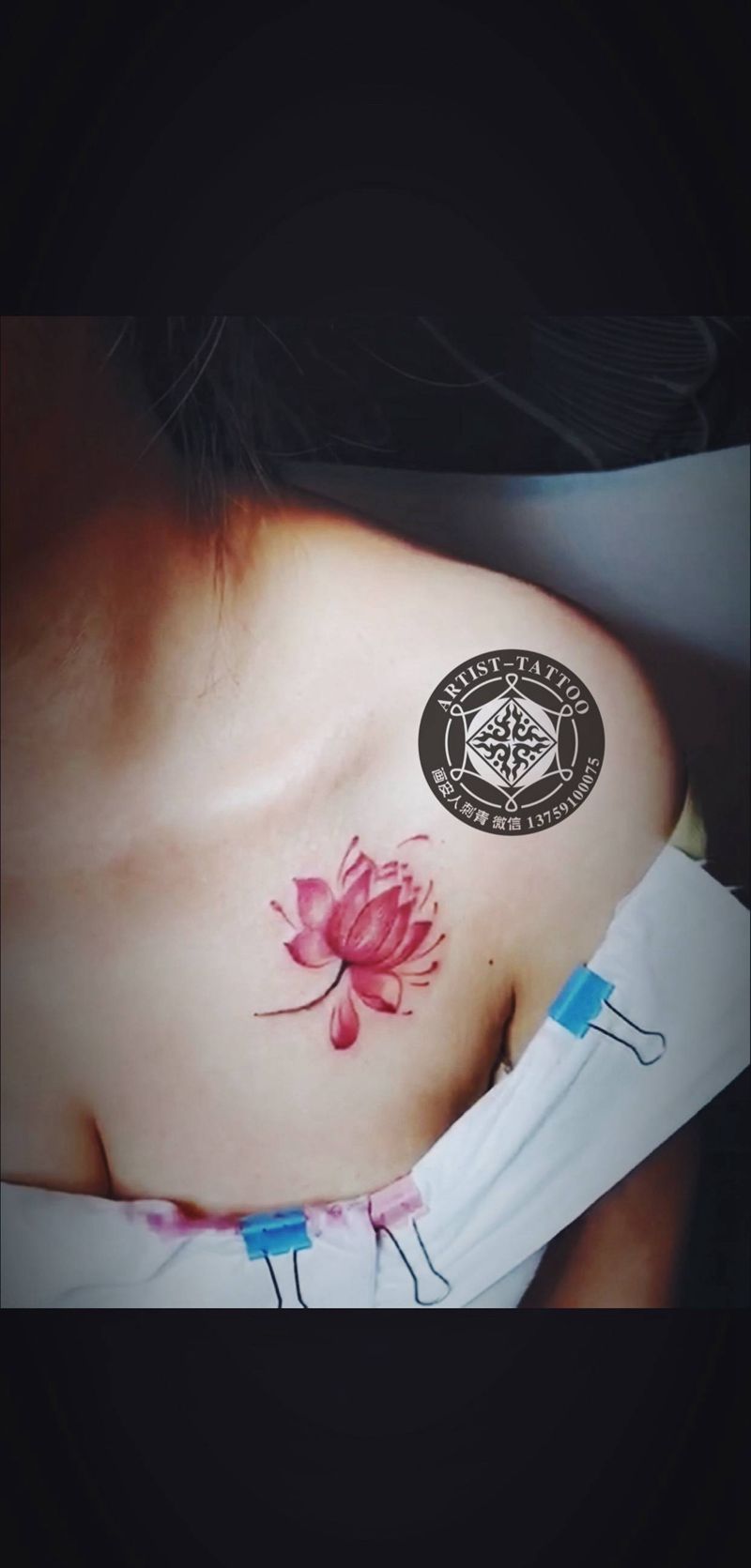 小莲花纹身图片_胸部新传统纹身图案