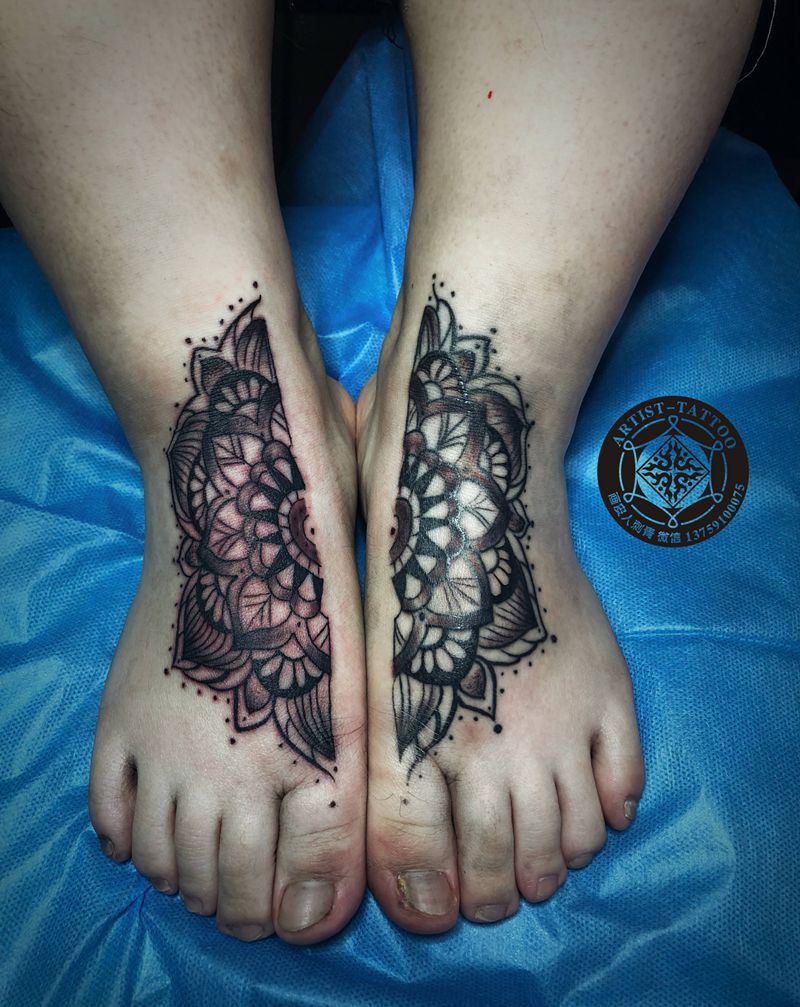 脚背梵花纹身图片_脚部图腾点刺纹身图案