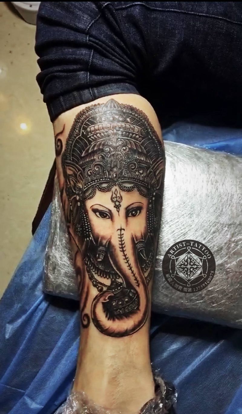 象神纹身图片_腿部新传统纹身图案