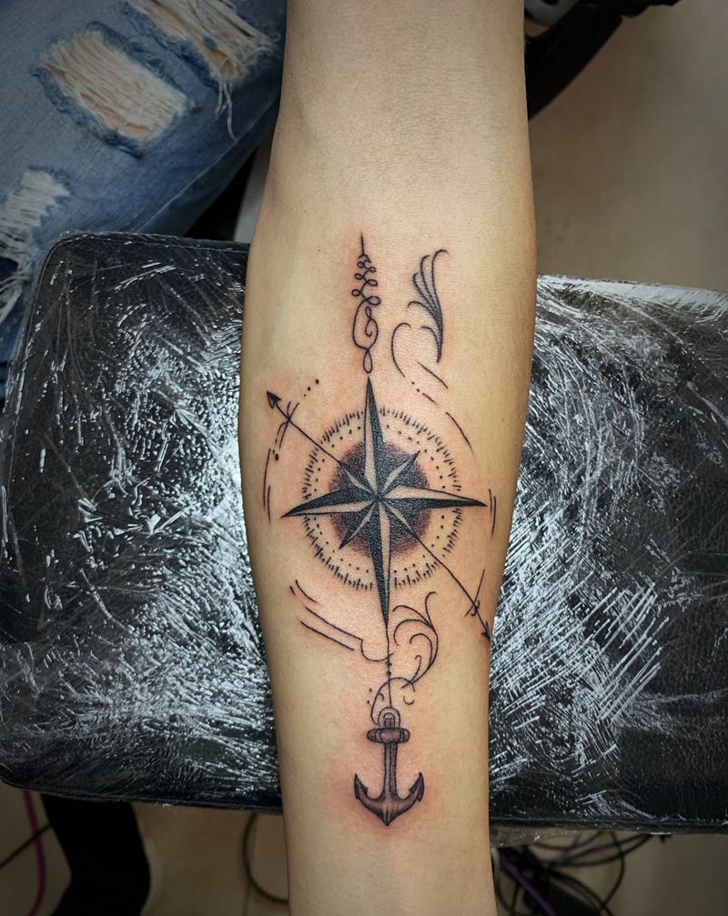 指南针纹身图片_手部New School点刺纹身图案