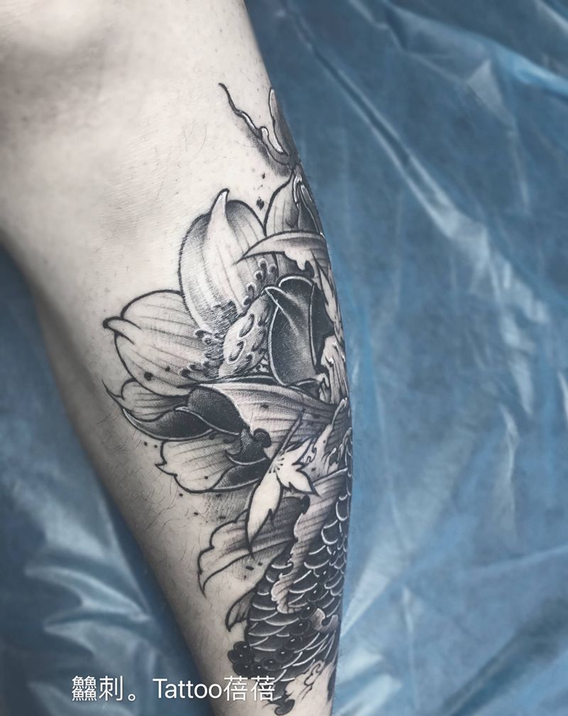 天冷包腿了纹身图片_腿部新传统纹身图案