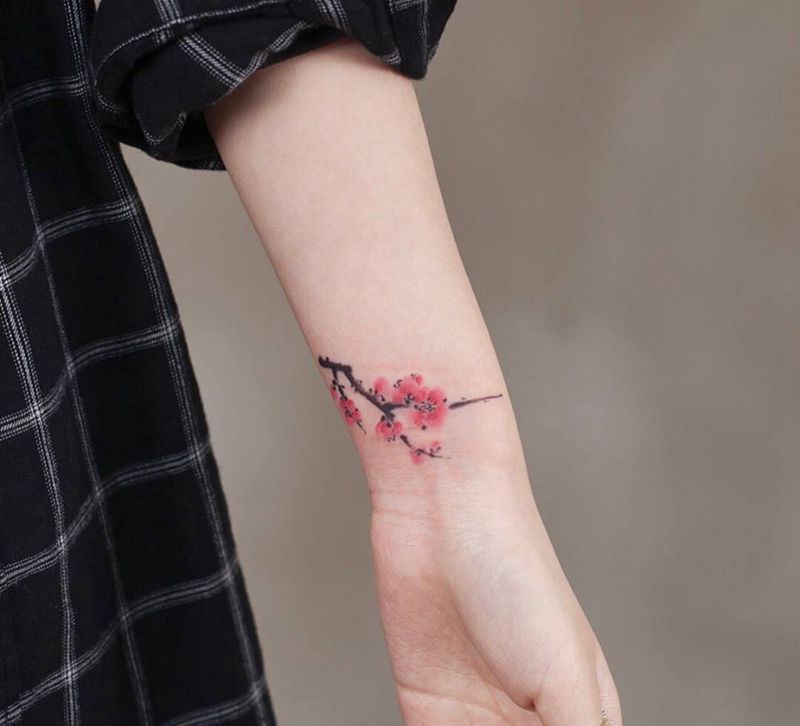 ♣️纹身图片_清新手部手臂植物纹身图案