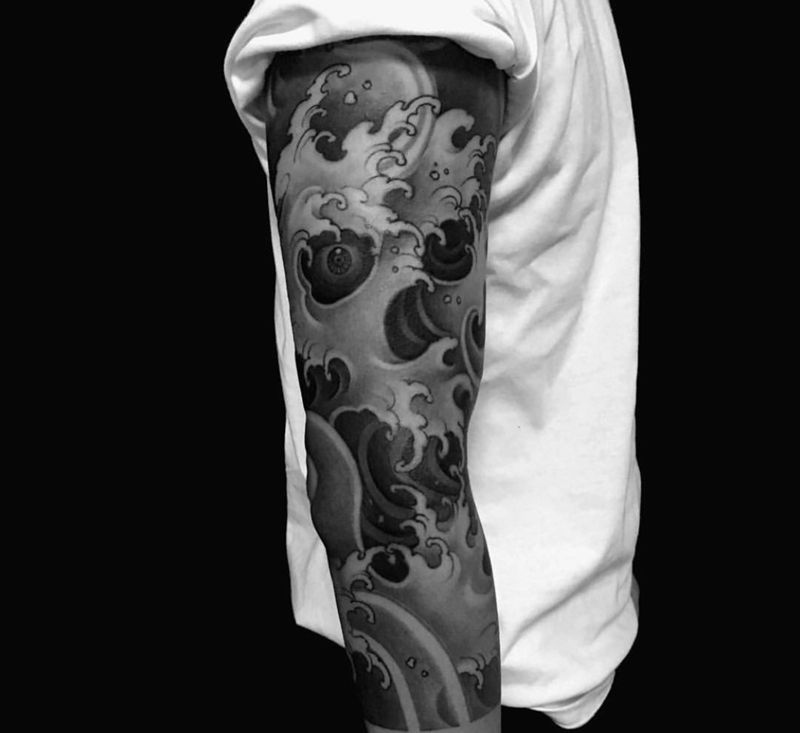 七分袖 浪纹身图片_传统成品手臂纹身图案