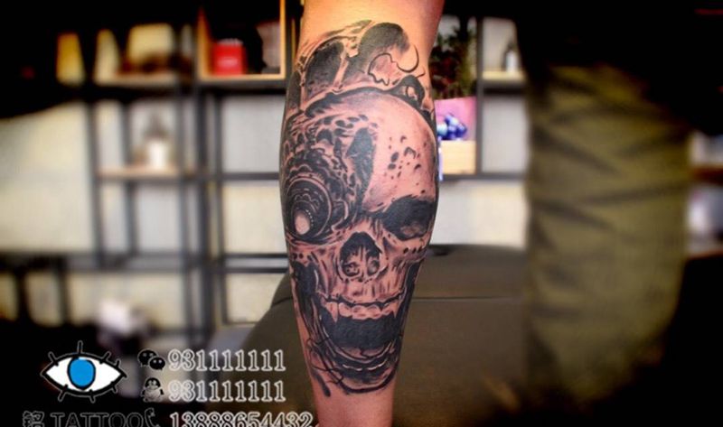 骷髅纹身图片_欧美腿部纹身图案