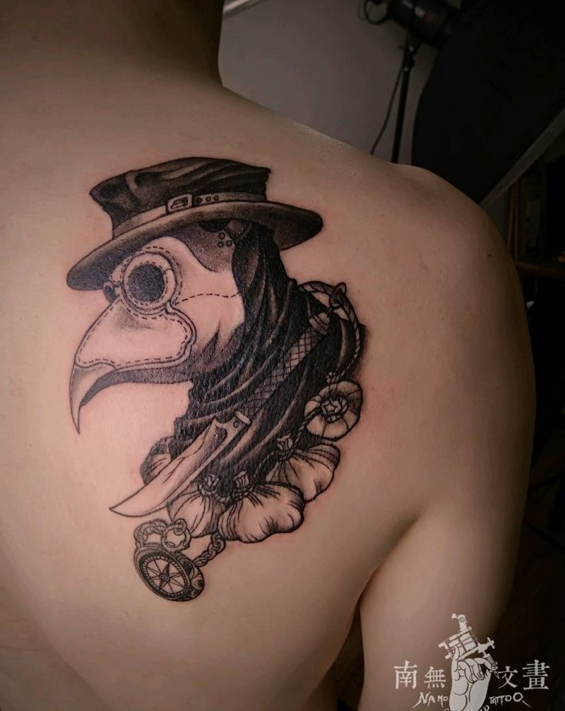 背部遮盖纹身图片