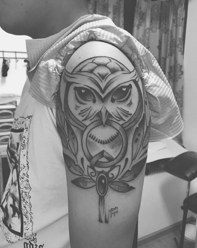 喵头鹰纹身图片