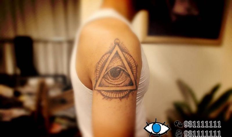 上帝之眼纹身图片