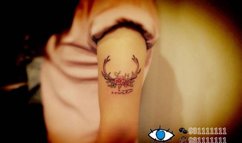 鹿角纹身图片