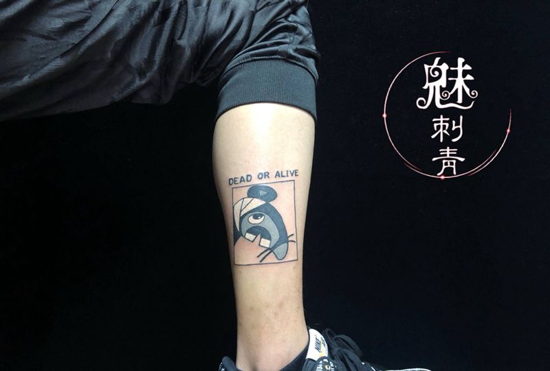 一只耳纹身图片