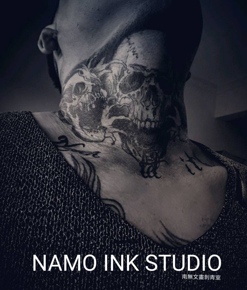 包脖子纹身图片