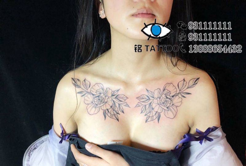 花胸纹身图片