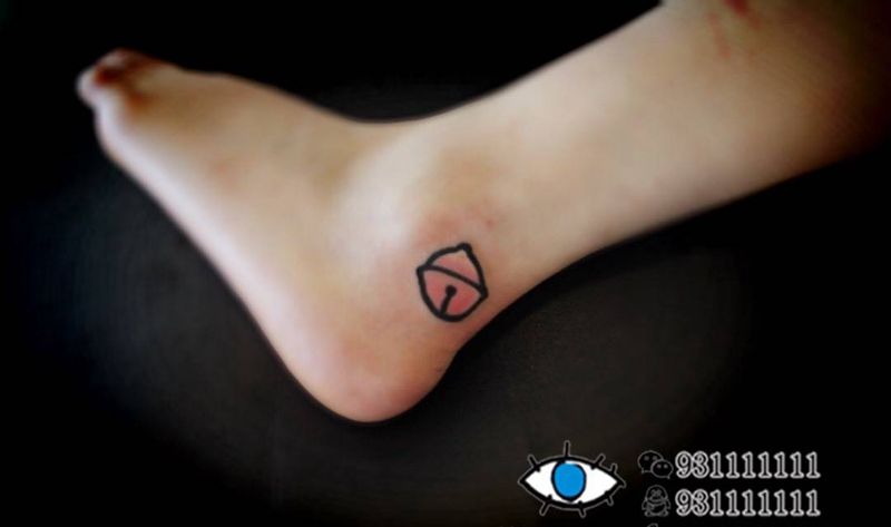小铃铛纹身图片