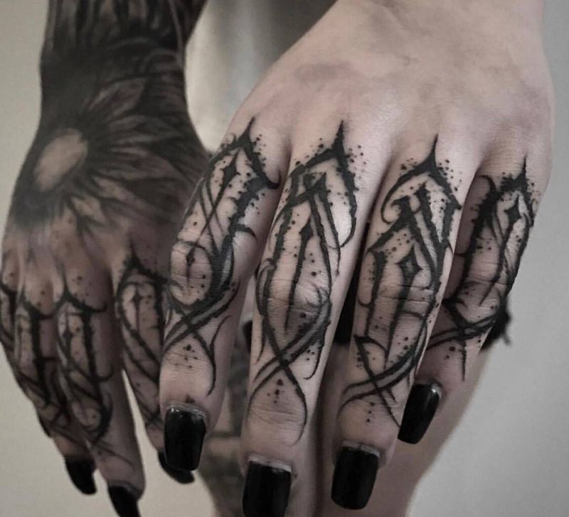 Who We Are？！垚%纹身图片_成品手部字符几何图腾纹身图案