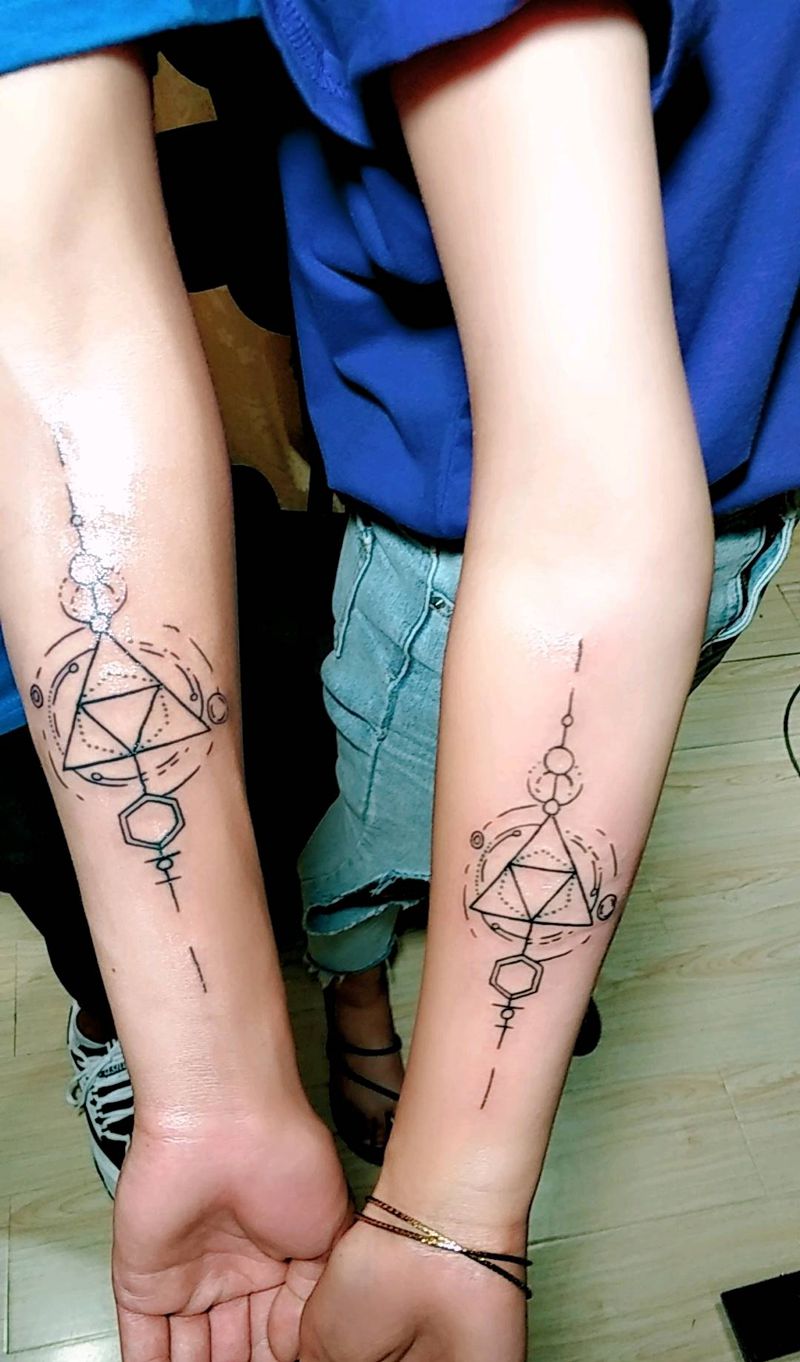 情侣 纹身  几何纹身图片_手臂清新几何情侣原创成品纹身图案
