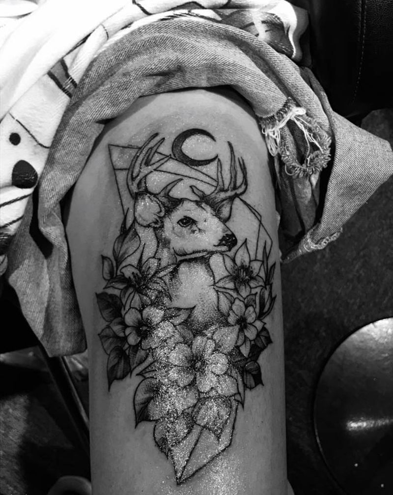 麋鹿纹身图片_腿部点刺纹身图案