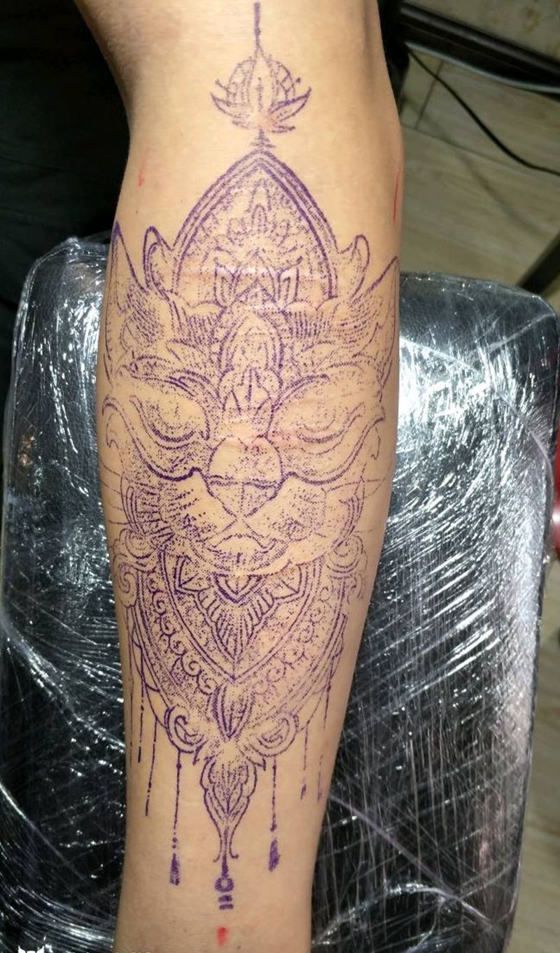 遮盖疤痕纹身图片_手臂点刺几何纹身图案