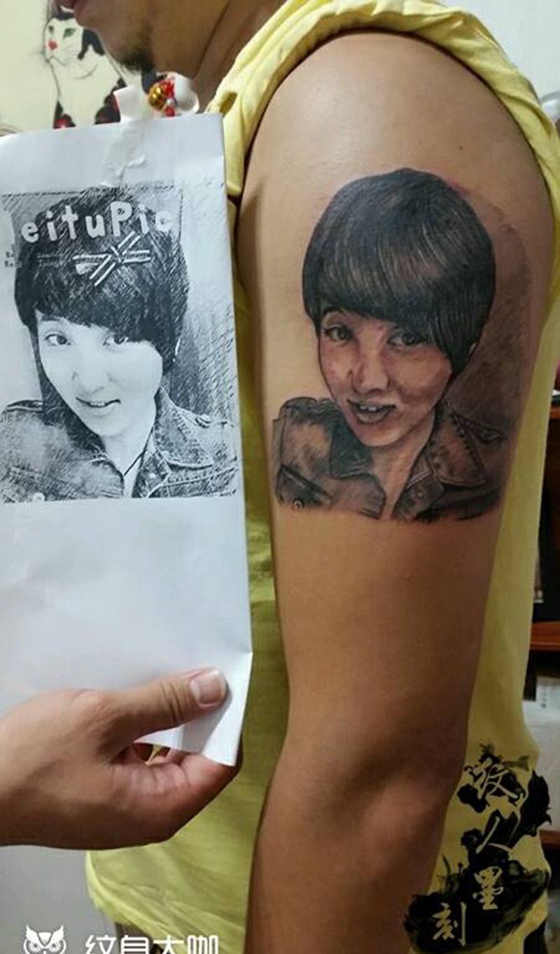 肖像纹身图片_手臂肖像人物原创昆明云南纹人墨刻修改成品纹身图案