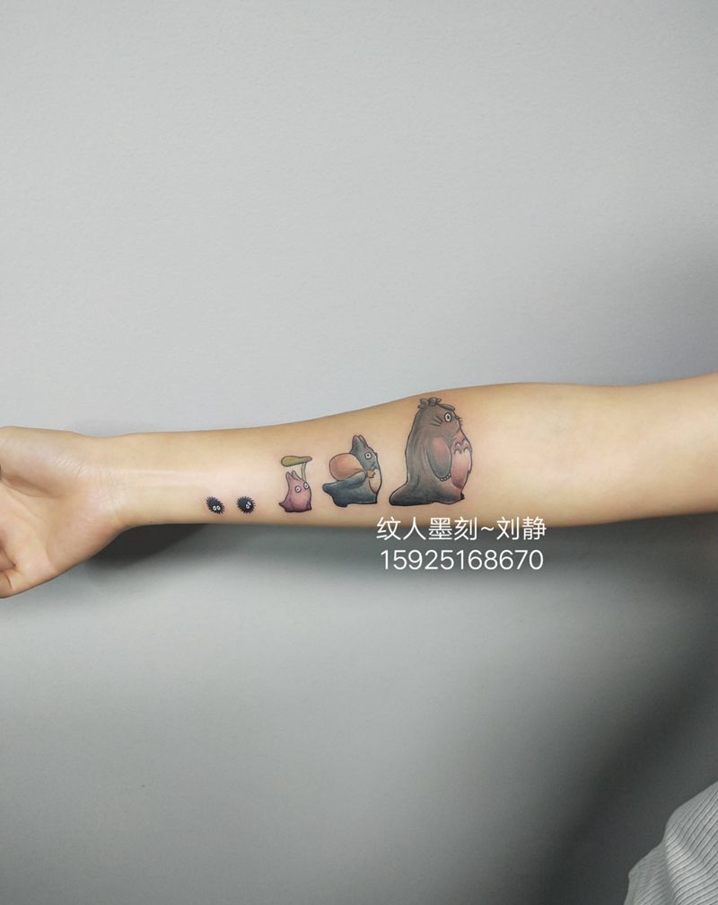 向左走，向右走纹身图片_手臂New School纹身图案