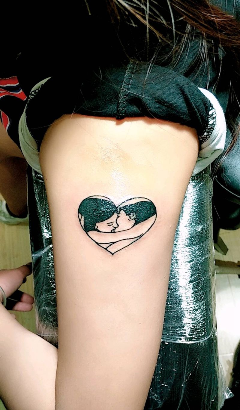 个性 小图纹身图片_手臂清新人物情侣原创成品纹身图案