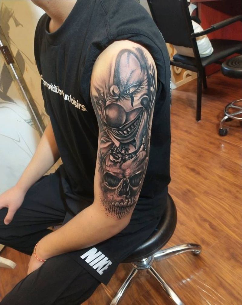 小丑骷髅纹身图片_手臂欧美写实纹身图案
