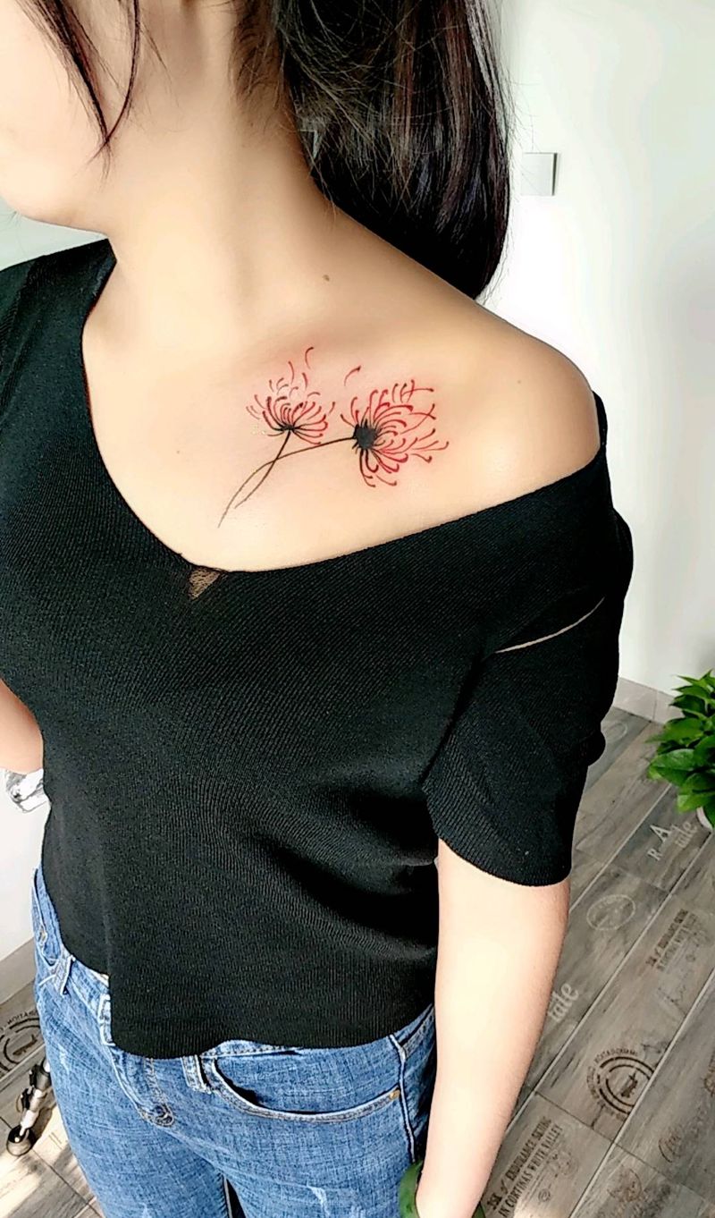 彼岸花纹身图片_胸部纹身图案