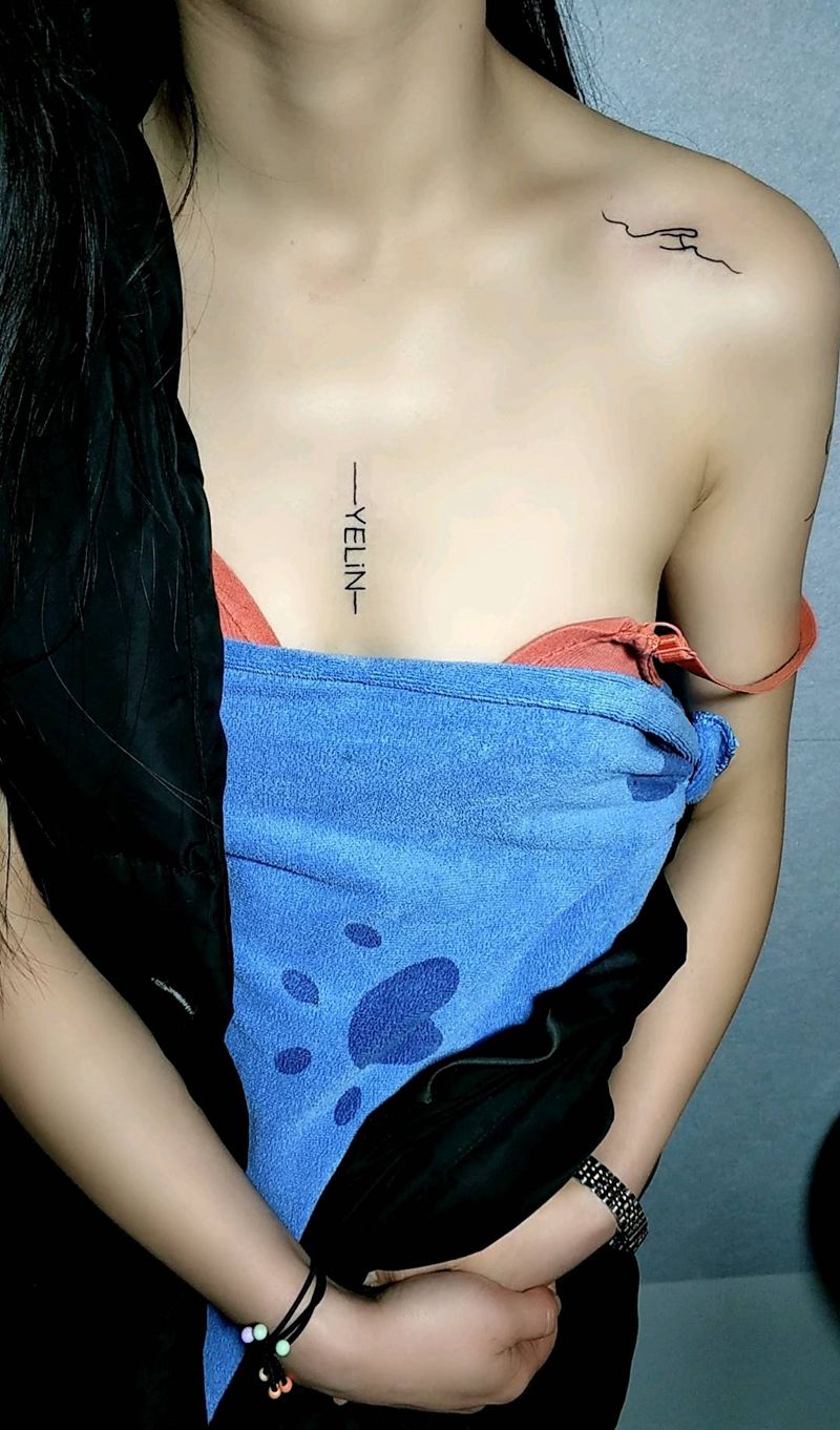 小清新纹身图片_胸部手臂几何点刺纹身图案