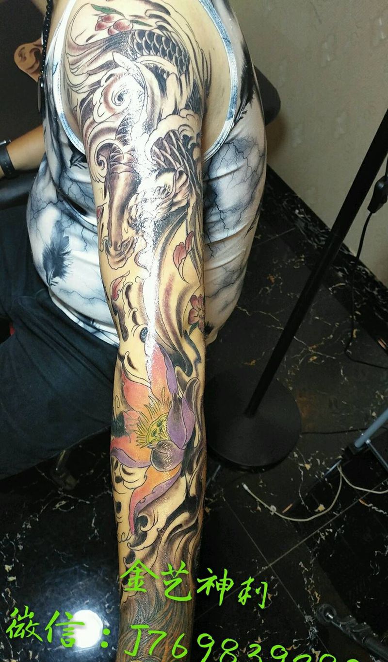 花臂纹身图片_手臂写实动物植物成品纹身图案