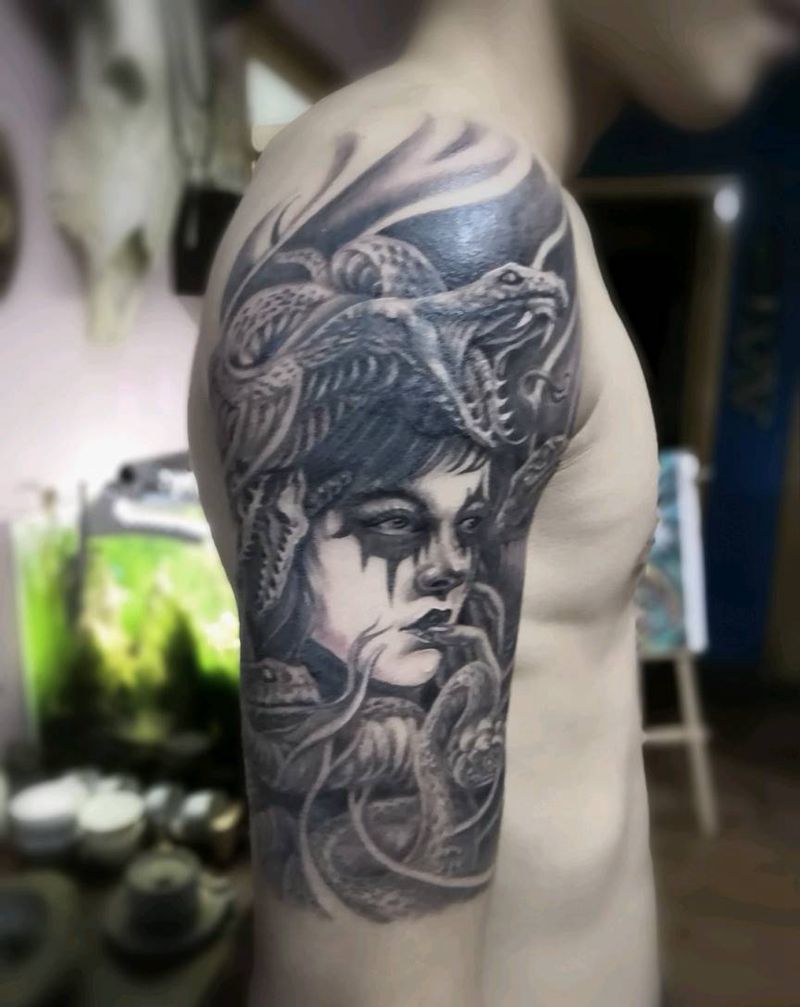 美杜莎纹身图片_手臂欧美写实纹身图案