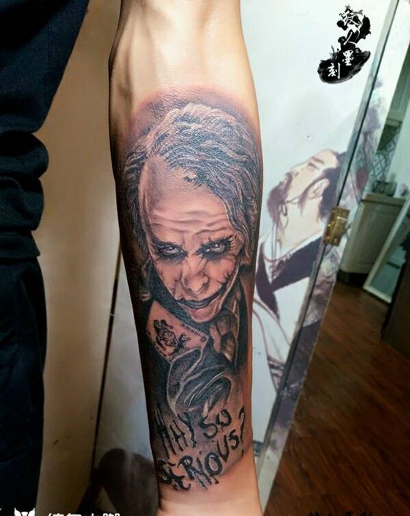 希斯莱杰纹身图片_手臂欧美肖像写实人物昆明云南纹人墨刻成品纹身图案