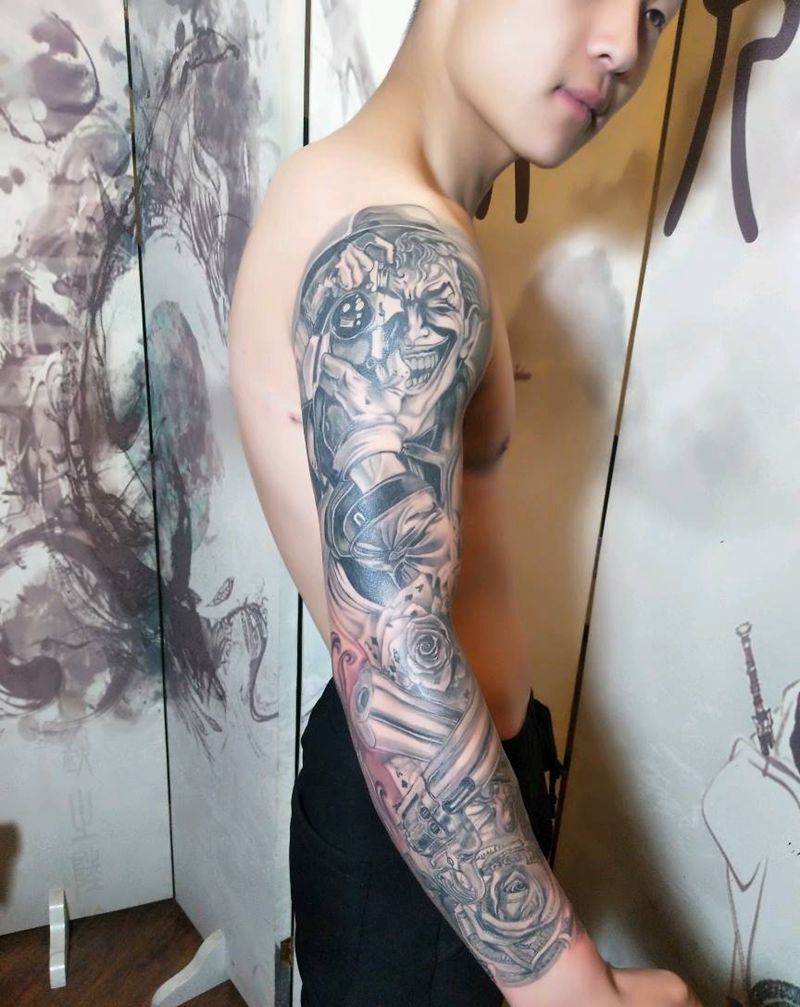 自由纹身图片_手臂欧美原创昆明云南纹人墨刻成品纹身图案