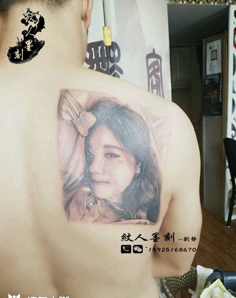 肖像纹身图片_背部肖像写实人物原创昆明云南纹人墨刻成品纹身图案