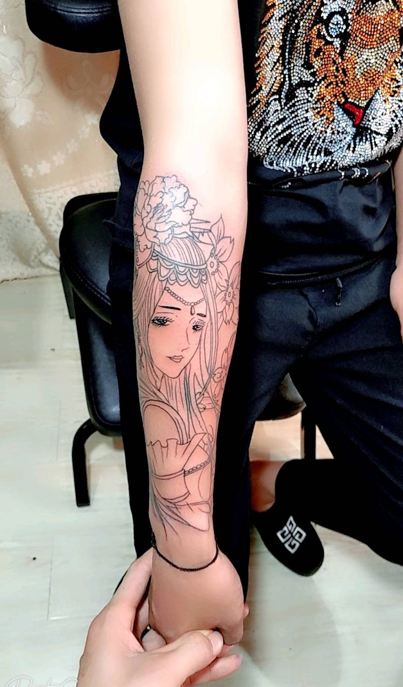 线条艺妓纹身图片_手臂新传统纹身图案