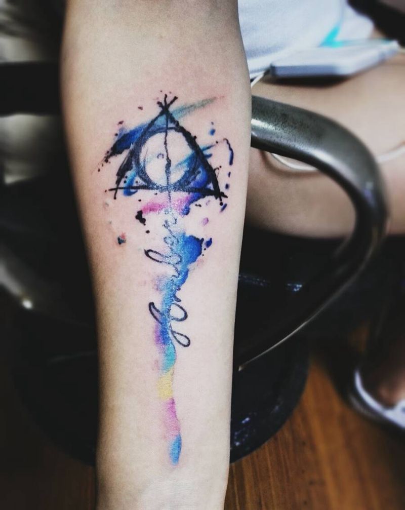 水彩泼墨小图纹身图片_手臂清新字符成品纹身图案