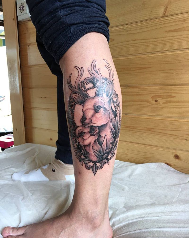 黑灰麋鹿纹身图片