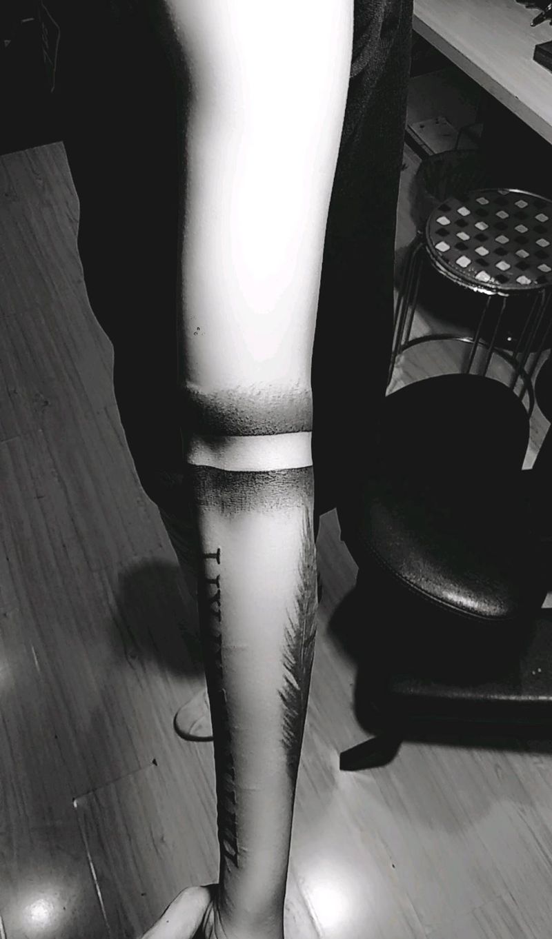 臂环纹身图片_手臂点刺纹身图案