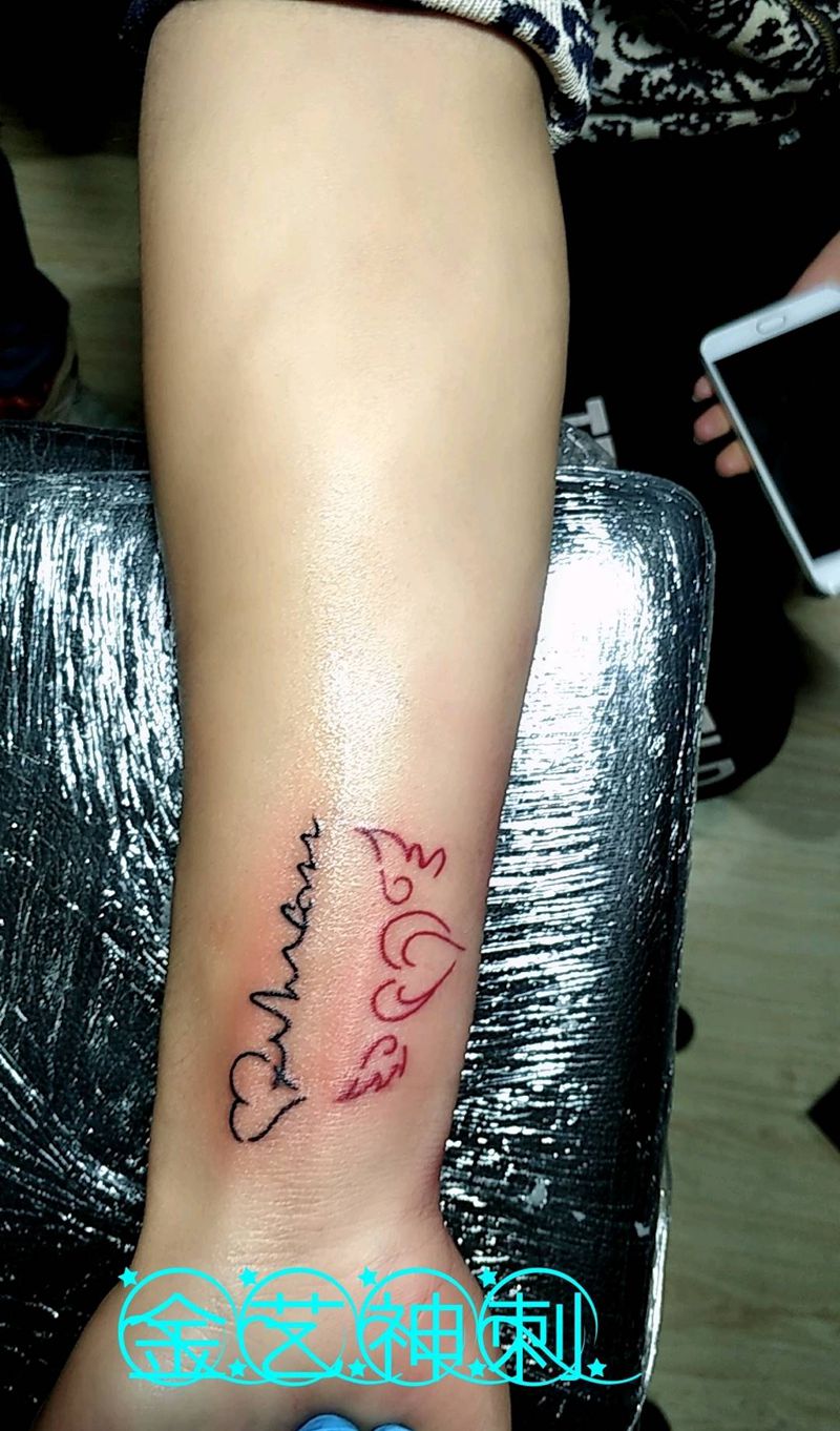 第一次纹身纹身图片_手部清新字符原创成品纹身图案