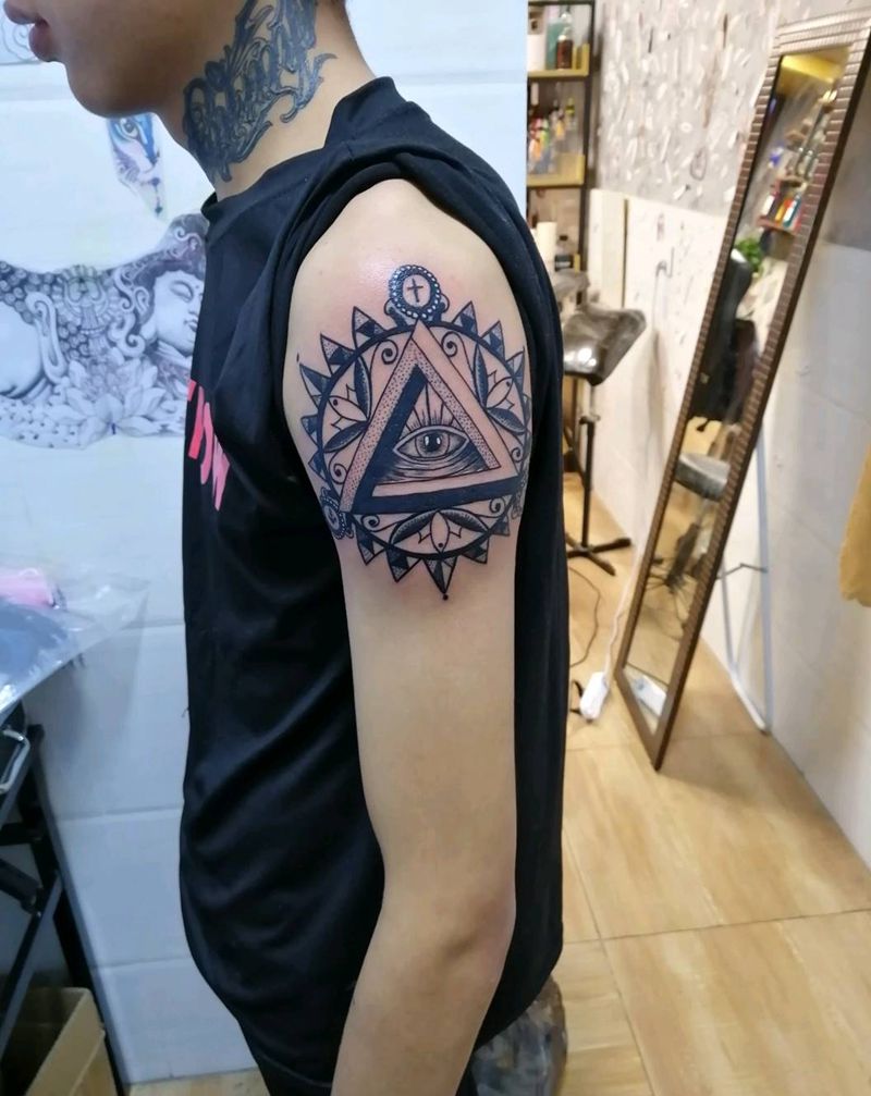 点刺纹身图片_新传统纹身图案