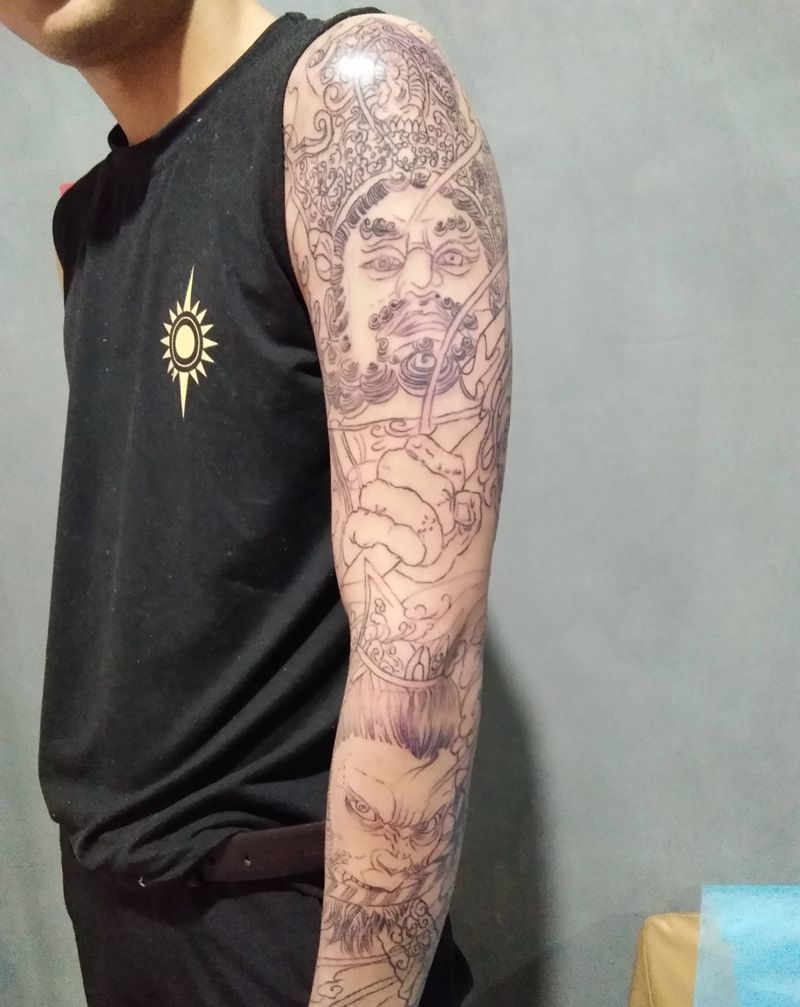 做线条纹身图片_手臂纹身图案