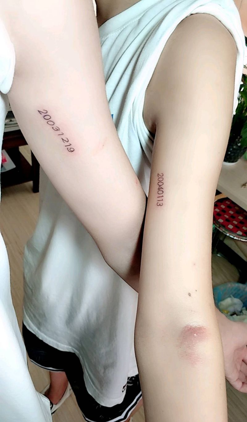 小清新纹身图片_手臂点刺纹身图案